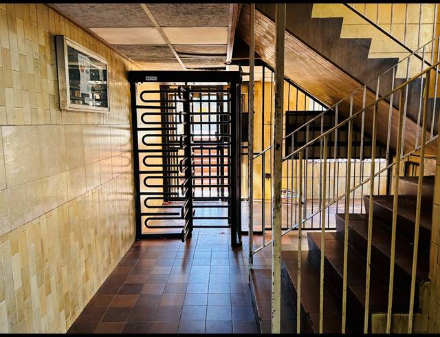 3 BEDROOM APARTMENT FOR SALE IN SUNNYSIDE
